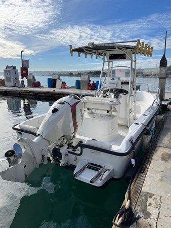 2007 BOSTON WHALER 190 OUTRAGE