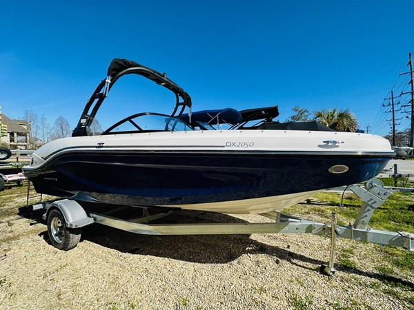 2023 BAYLINER DX 2050